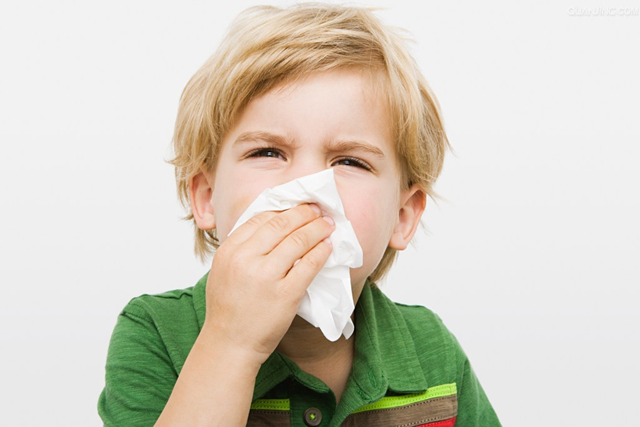 Аллергия на домашнюю пыль у детей: профилактика, симптомы, лечение