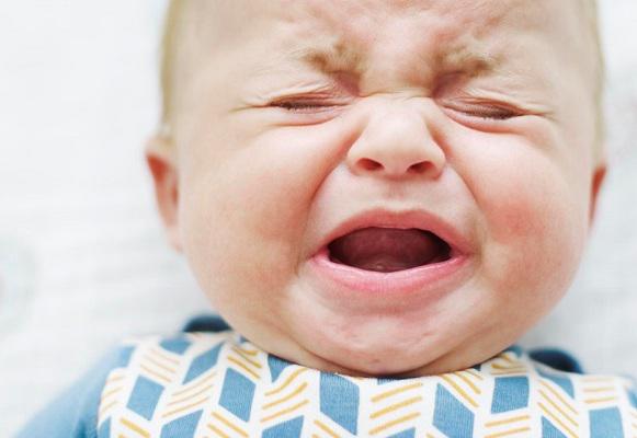 Почему плачет ребенок: разновидности плача