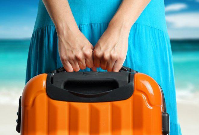 Как выбрать пластиковый чемодан 