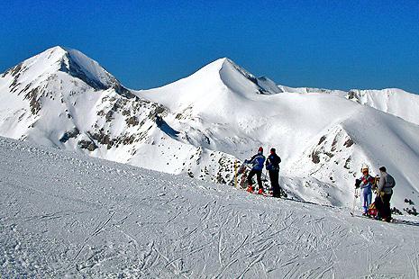 Банско – популярный лыжный курорт Болгарии 