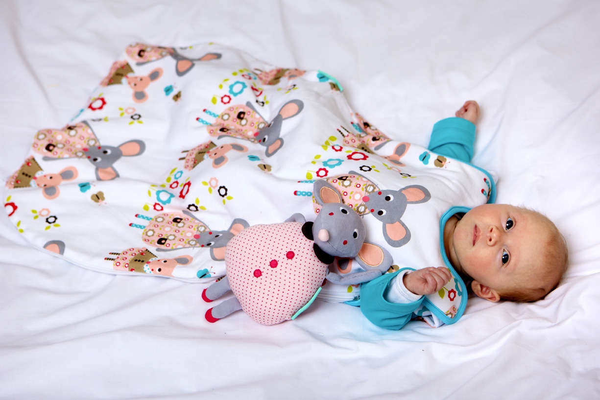 Спальные мешки для новорожденного – настоящая находка для родителей