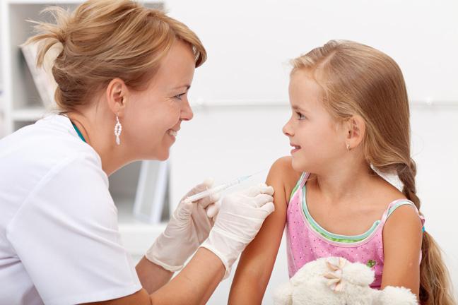Детские прививки – обязанность или право выбора