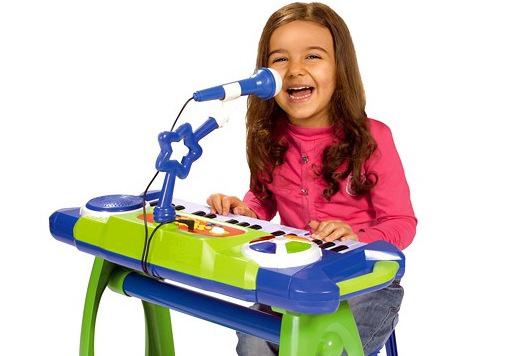 Как выбрать детский синтезатор с микрофоном