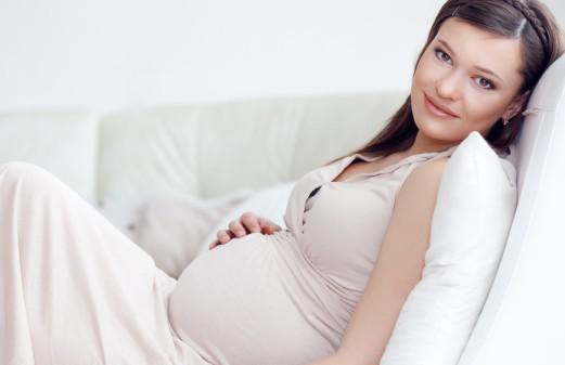Косметика во время беременности: есть ли риск для ребенка