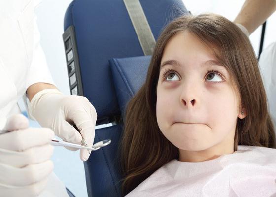 Смена молочных зубов у ребенка