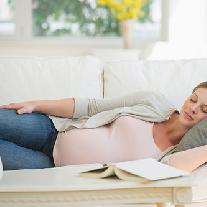 Бессонница при беременности: причины, диагностика, лечение