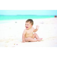 Дети голышом на пляже: допустимо ли нет?
