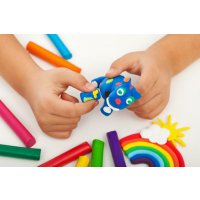 Іграшки для розвитку дрібної моторики рук дитини