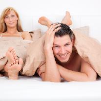 Как постельное белье влияет на интимную жизнь