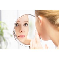 Какие косметические средства помогут остановить угревую сыпь
