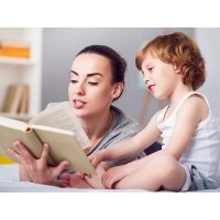 Почему полезно читать детям сказки на ночь