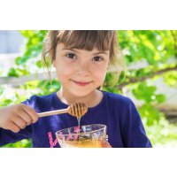 Польза меда для детей школьного возраста