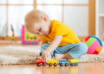 Развивающие игрушки для детей: как выбрать